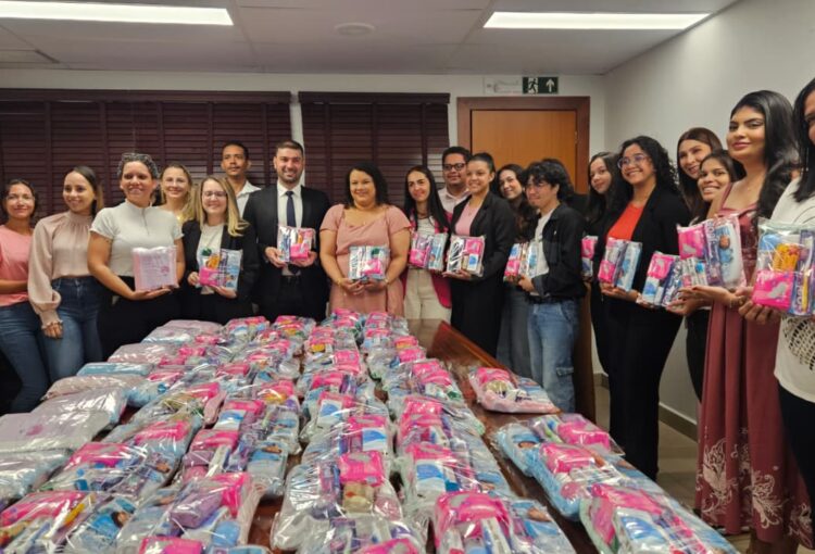 Assembleia Legislativa do Acre doa kits de higiene e mantimentos à Polícia Civil para acolhimento de vítimas de violência