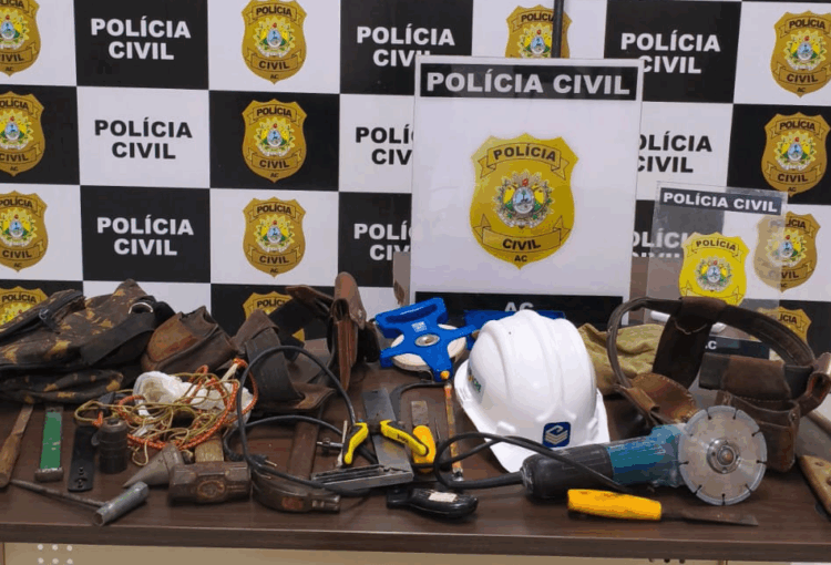Polícia Civil recupera materiais furtados de obra da Casa de Apoio ao Agricultor em Sena Madureira