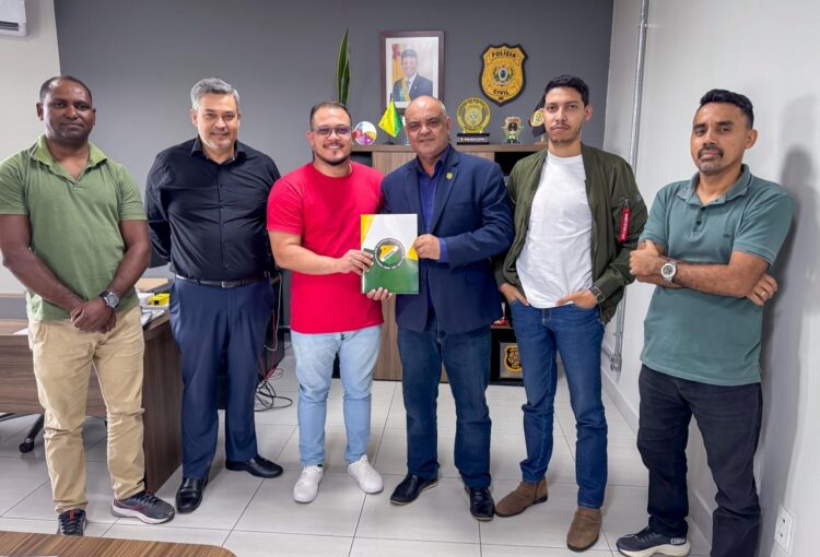 Delegado-geral da Polícia Civil do Acre recebe diretoria do Simpol para tratar demandas da categoria