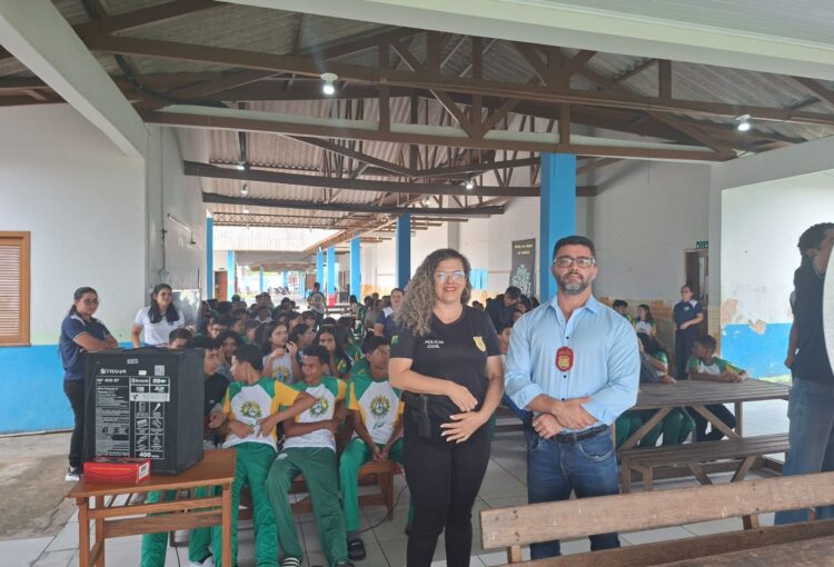 Policiais Civis do Acre fazem palestra sobre violência doméstica em escolas públicas da região do Juruá | Cidade AC News – Notícias do Acre